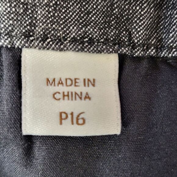 Coldwater Creek Plus Size Petite Dark Gray Walking Shorts - Picture 9 of 10